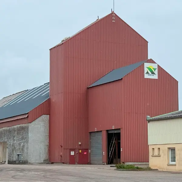 eindresultaat 40 meter hoge dakrenovatie
